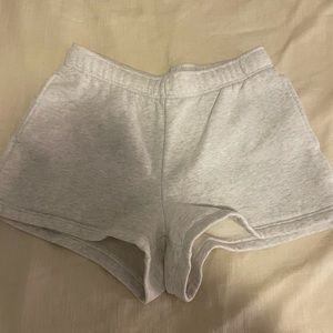 Aritzia TNA Cozy Fleece Shorts